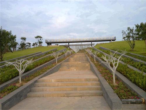 全省县市级最大城市公园 ---- 溧阳燕山公园