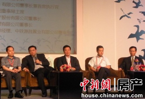 调控下房企压力大增 开发商预计政策或长期持续