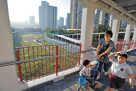 港府施政报告置业为重点 优化